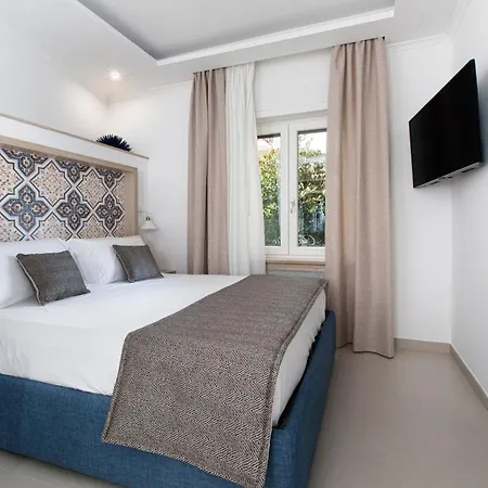 Camalù Bed & Breakfast 3*